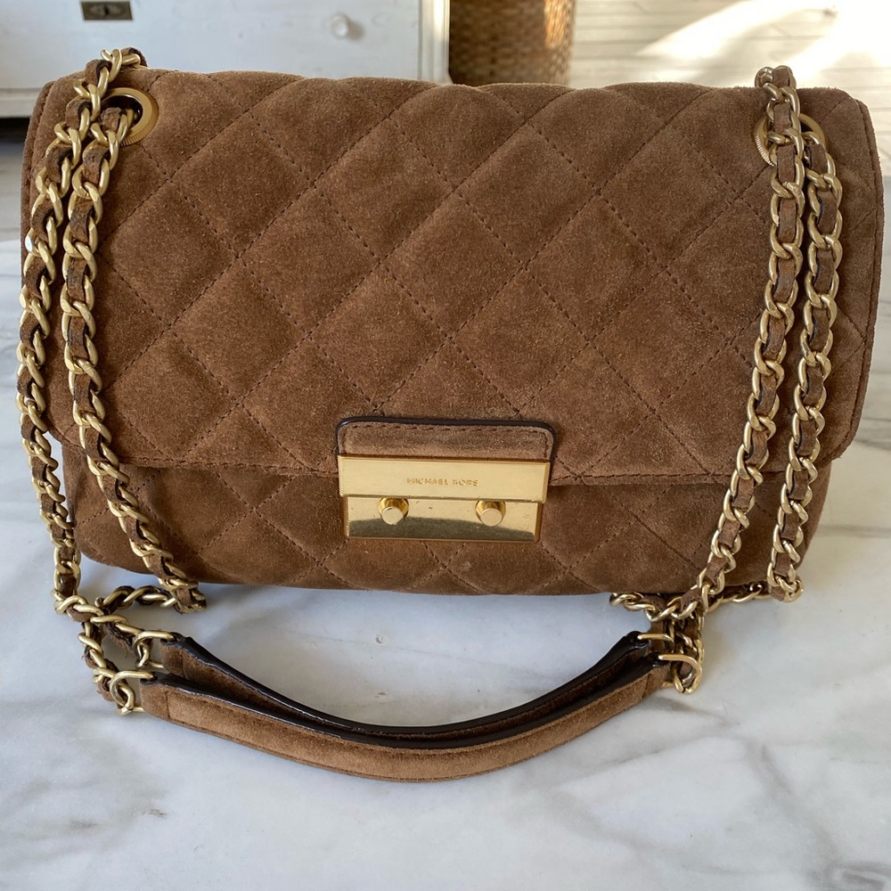 Gorgeous MICHAEL KORS suede quilted handbag